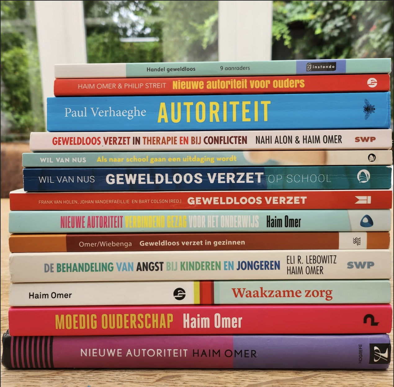 Boeken over geweldloos verzet en verbindend gezag van onder anderen Haim Omer
